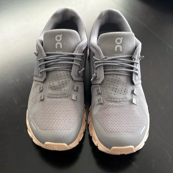 Barely worn OC gray and pink 7.5 women’s shoes. - Picture 1 of 6